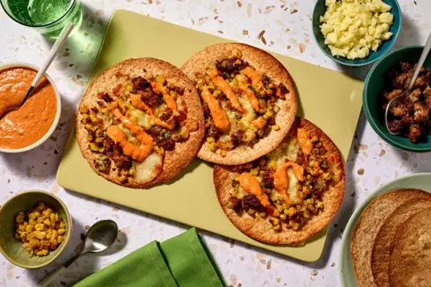 Svinekødstoppede pizzatacos