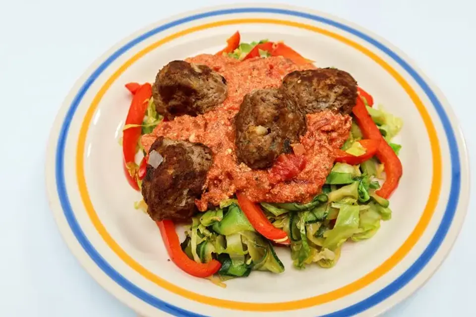 Kødboller i tomatsovs — Skagenfoods eget foto