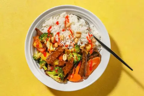 Stegte veggiestykker i kung pao-sauce