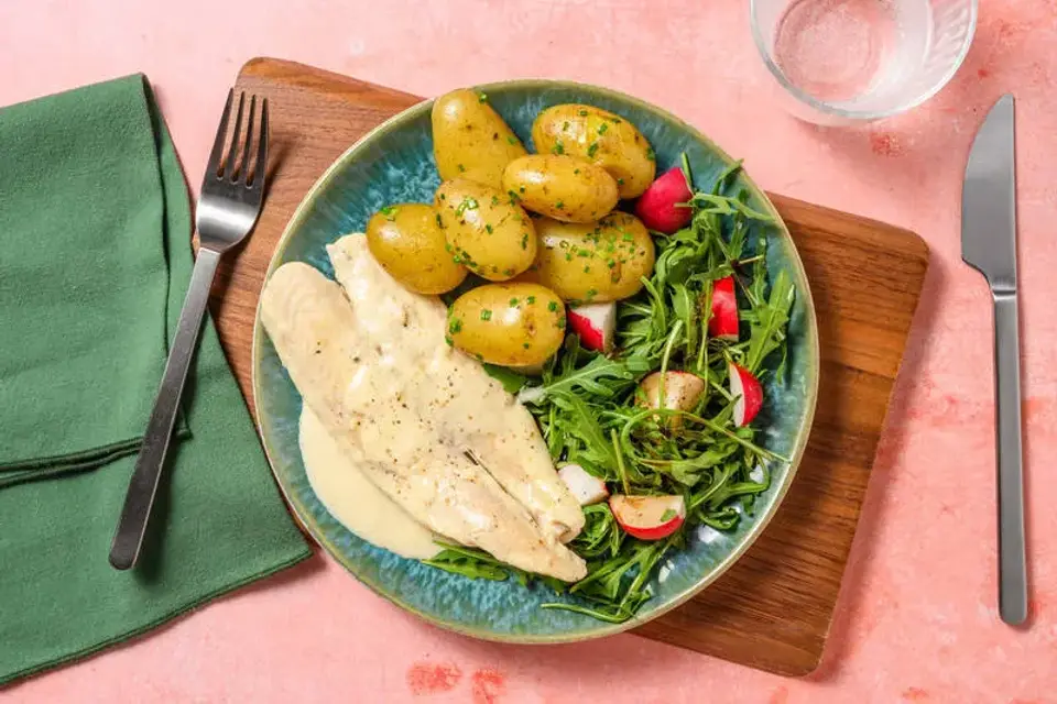 Pandestegt sej i cremet ostesauce — HelloFreshs eget foto