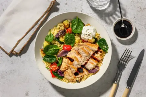 Harissabagt kylling- og couscousbowl
