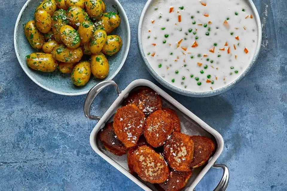 Heat: Bodebjerg frikadeller med stuvede grøntsager — Skagenfoods eget foto