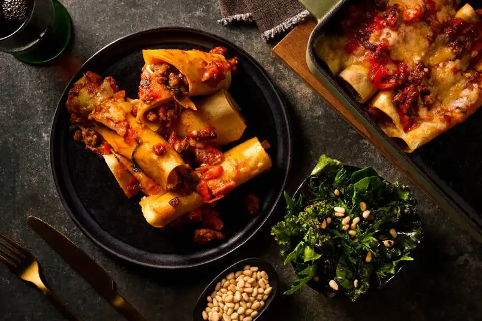 Oksekøds- og baconfyldte cannelloni — HelloFreshs eget foto