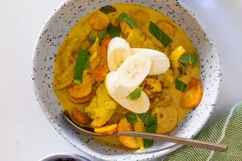 Kerala kylling med banan og sorte ris