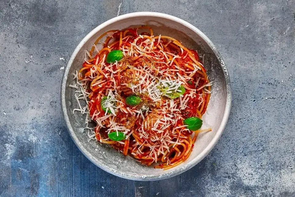Heat: Kødboller med spaghetti og basilikum — Skagenfoods eget foto
