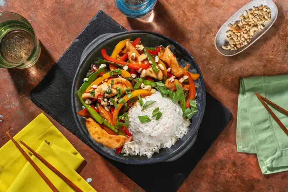 Thailandsk 'cashew chicken' — HelloFreshs eget foto