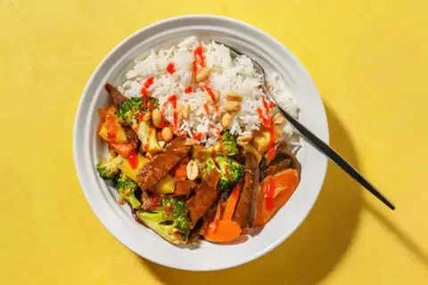 Stegte veggiestykker i kung pao-sauce