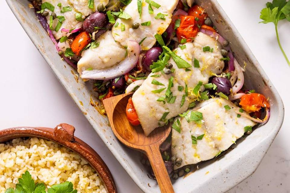 Middelhavsbagt hvid fisk med bulgur — RetNemts eget foto