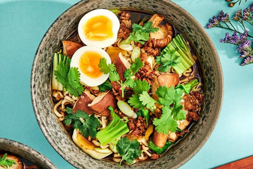 Ramen med svinekød og smilende æg — RetNemts eget foto