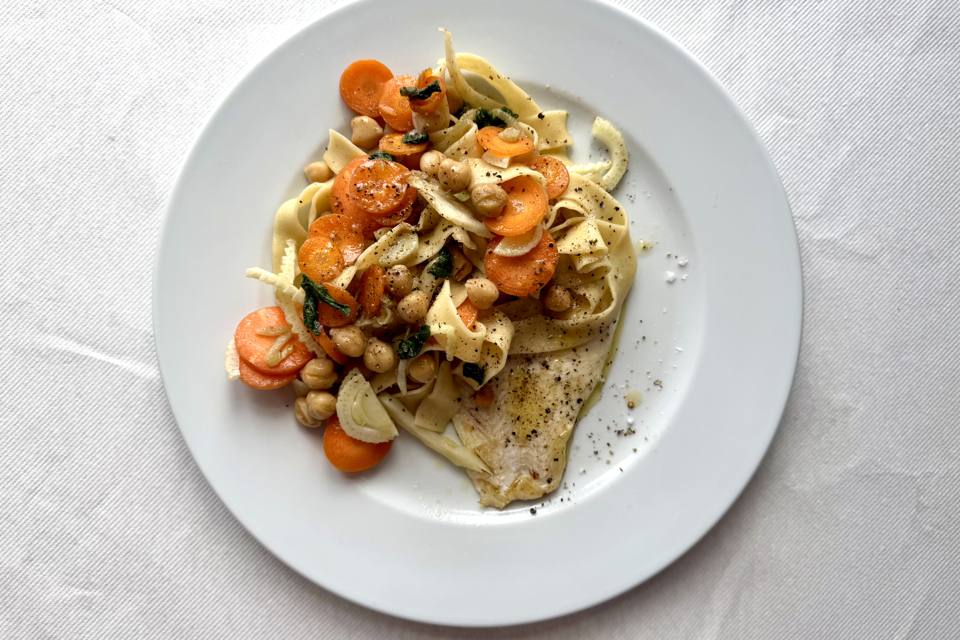 Stegt fisk med pappardelle og fennikel — Skagenfoods eget foto