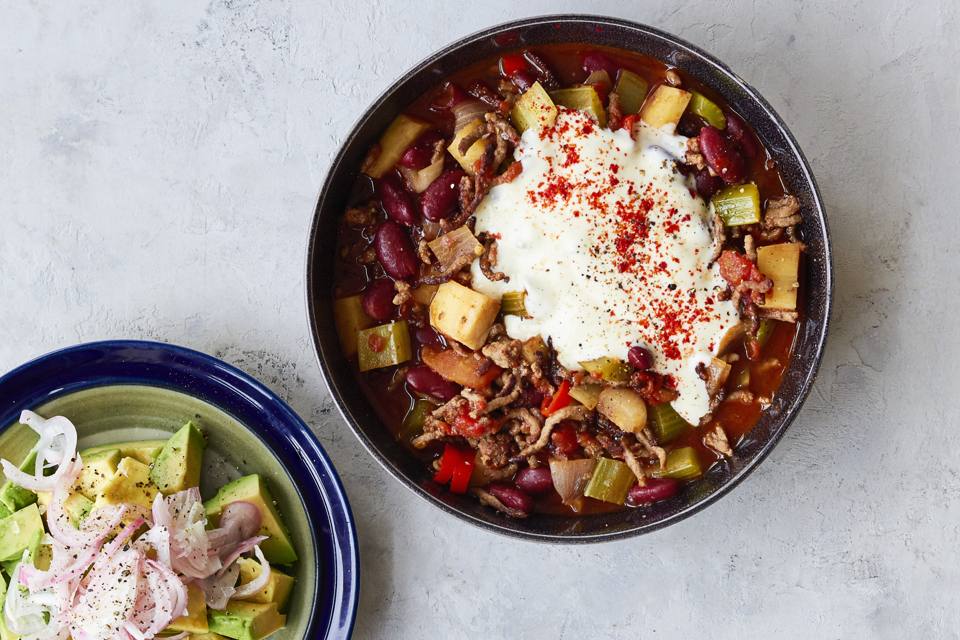 Team DK Chili con carne med syltet løg og creme frisk — Skagenfoods eget foto